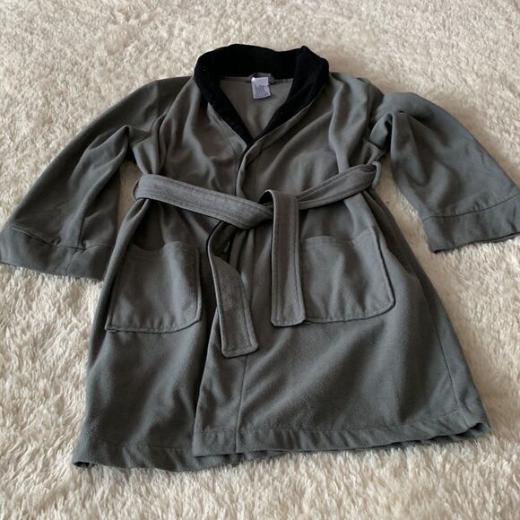 Youth Grey Robe size: Medium 8-10 - Picture 2 of 10
